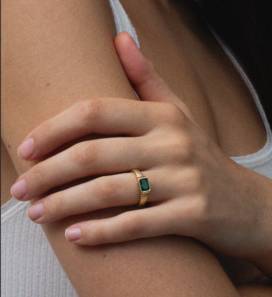 The Square Green Gemstone Twist Ring