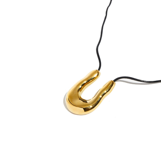 THE REA PENDANT NECKLACE